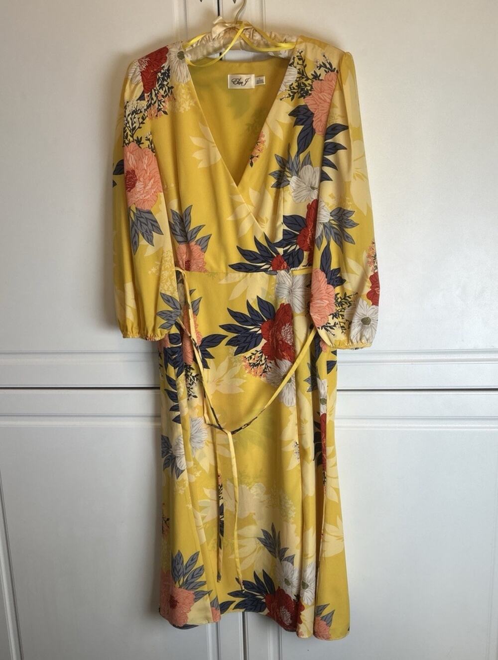 Eliza J Floral Wrap Dress Yellow Belted 3/4 Sleeve Midi Size 8 Wrap V-neck
